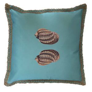 Shell Variation Three Burlap Lace Trim Linen Weave Pillows Trim. 18″ x 18″